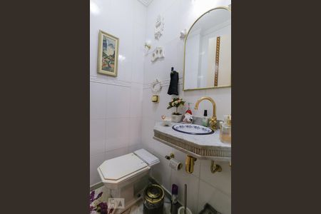 Lavabo de apartamento à venda com 4 quartos, 136m² em Pompeia, São Paulo