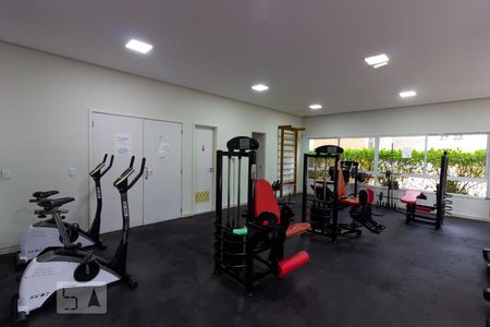 Casa de condomínio para alugar com 120m², 3 quartos e 2 vagas Casa de condomínio para alugar com 120m², 3 quartos e 2 vagasÁrea comum - Academia