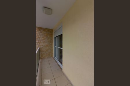 Casa de condomínio para alugar com 120m², 3 quartos e 2 vagas Casa de condomínio para alugar com 120m², 3 quartos e 2 vagasVaranda - Suite