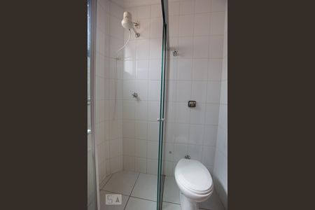 Apartamento para alugar com 70m², 2 quartos e 1 vagaBanheiro da suíte