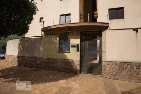 Apartamento para alugar com 70m², 2 quartos e 1 vagaFachada