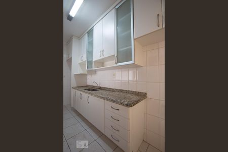 Apartamento para alugar com 70m², 2 quartos e 1 vagaCozinha
