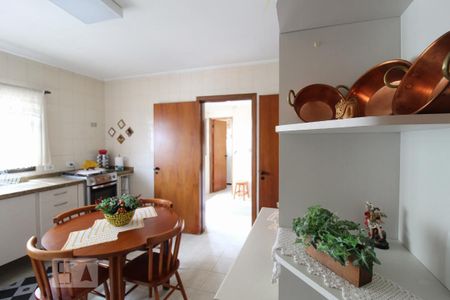 Apartamento à venda com 144m², 3 quartos e 2 vagasCozinha