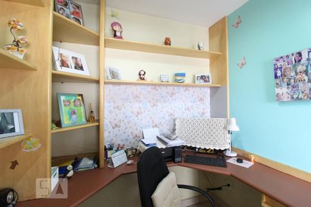 Apartamento à venda com 144m², 3 quartos e 2 vagasQuarto serviço