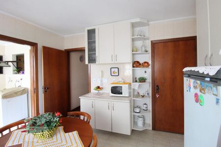 Apartamento à venda com 144m², 3 quartos e 2 vagasCozinha