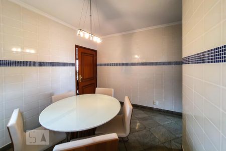 Apartamento para alugar com 530m², 4 quartos e 1 vaga Apartamento para alugar com 530m², 4 quartos e 1 vagaSaleta