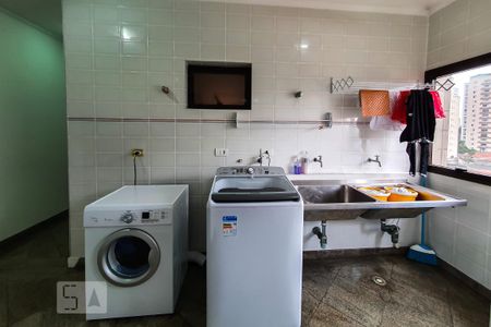 Apartamento para alugar com 530m², 4 quartos e 1 vaga Apartamento para alugar com 530m², 4 quartos e 1 vagaÁrea de Serviço
