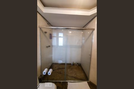 Apartamento para alugar com 530m², 4 quartos e 1 vaga Apartamento para alugar com 530m², 4 quartos e 1 vagaDetalhe Chuveiro Banheiro Suíte 3
