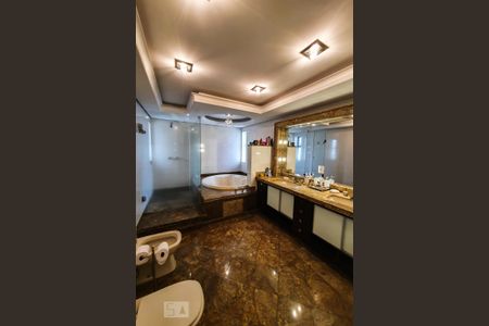 Apartamento para alugar com 530m², 4 quartos e 1 vaga Apartamento para alugar com 530m², 4 quartos e 1 vagaBanheiro Suíte Principal