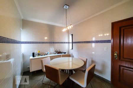 Apartamento para alugar com 530m², 4 quartos e 1 vaga Apartamento para alugar com 530m², 4 quartos e 1 vagaSaleta