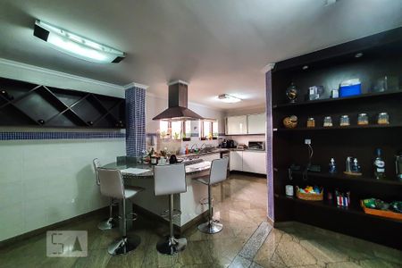 Apartamento para alugar com 530m², 4 quartos e 1 vaga Apartamento para alugar com 530m², 4 quartos e 1 vagaCozinha