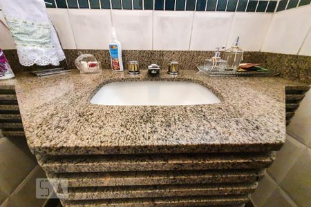 Apartamento para alugar com 530m², 4 quartos e 1 vaga Apartamento para alugar com 530m², 4 quartos e 1 vagaDetalhe Pia Lavabo Saleta
