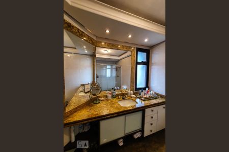 Apartamento para alugar com 530m², 4 quartos e 1 vaga Apartamento para alugar com 530m², 4 quartos e 1 vagaBanheiro Suíte 3