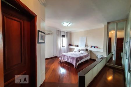 Apartamento para alugar com 530m², 4 quartos e 1 vaga Apartamento para alugar com 530m², 4 quartos e 1 vagaSuíte 1
