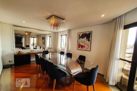 Apartamento para alugar com 530m², 4 quartos e 1 vaga Apartamento para alugar com 530m², 4 quartos e 1 vagaSala de Jantar