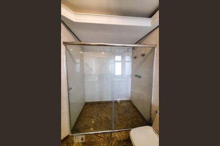 Apartamento para alugar com 530m², 4 quartos e 1 vaga Apartamento para alugar com 530m², 4 quartos e 1 vagaDetalhe Box Banheiro Suíte 1