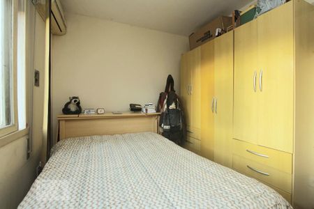 QUARTO 1 de apartamento à venda com 2 quartos, 150m² em Jardim Itu Sabará, Porto Alegre