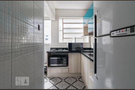 Cozinha e Área de Serviço de apartamento para alugar com 1 quarto, 39m² em Rubem Berta, Porto Alegre