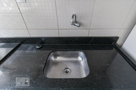 Cozinha e Área de Serviço de apartamento para alugar com 1 quarto, 39m² em Rubem Berta, Porto Alegre