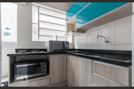Cozinha e Área de Serviço de apartamento para alugar com 1 quarto, 39m² em Rubem Berta, Porto Alegre