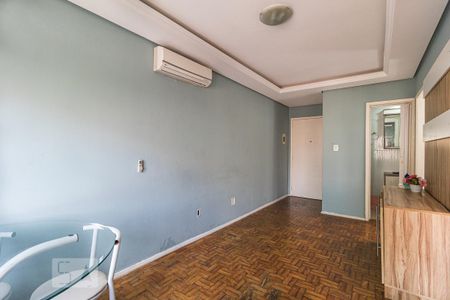 Sala de apartamento para alugar com 1 quarto, 39m² em Rubem Berta, Porto Alegre