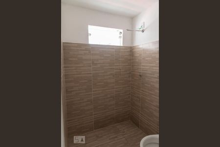 Apartamento para alugar com 90m², 2 quartos e sem vagaBanheiro