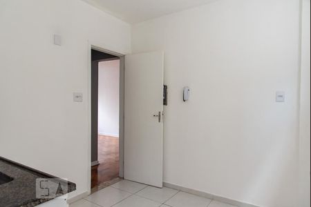 Apartamento para alugar com 90m², 2 quartos e sem vagaCozinha