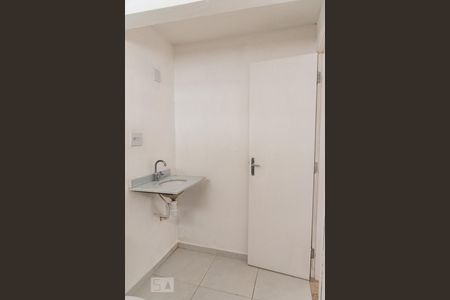 Apartamento para alugar com 90m², 2 quartos e sem vagaBanheiro