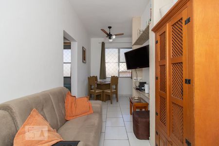 Sala 2 de casa à venda com 4 quartos, 151m² em Olaria, Rio de Janeiro