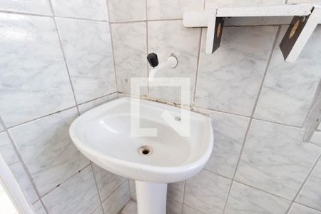 Casa para alugar com 42m², 1 quarto e sem vaga Casa para alugar com 42m², 1 quarto e sem vagaBanheiro