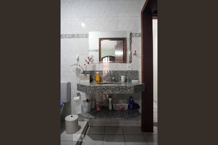 Casa à venda com 240m², 4 quartos e 2 vagasBanheiro da Suíte 3