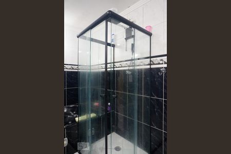 Casa à venda com 240m², 4 quartos e 2 vagasBanheiro da Suíte 1