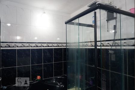 Casa à venda com 240m², 4 quartos e 2 vagasBanheiro da Suíte 1