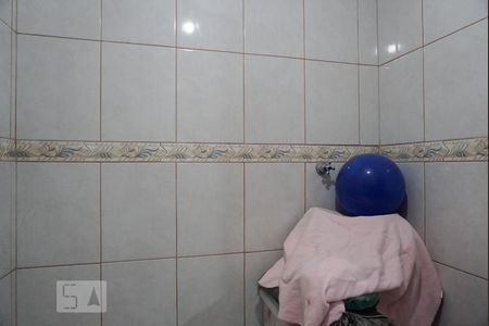 Casa à venda com 240m², 4 quartos e 2 vagasBanheiro da Suíte 2