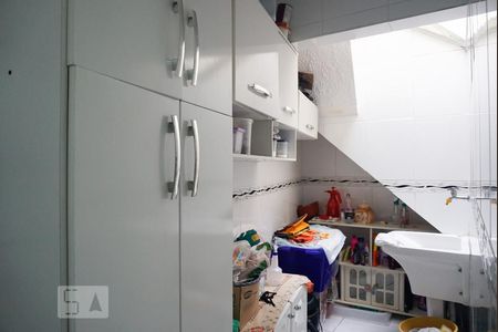 Casa à venda com 240m², 4 quartos e 2 vagasDespensa