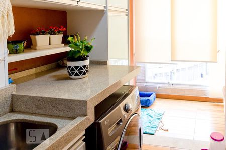 Apartamento à venda com 92m², 2 quartos e 2 vagasÁrea de Serviço