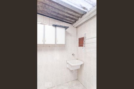 Casa à venda com 140m², 4 quartos e 2 vagasLavanderia Casa 2