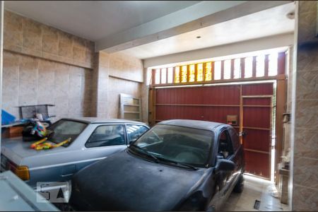 Casa à venda com 140m², 4 quartos e 2 vagasGaragem