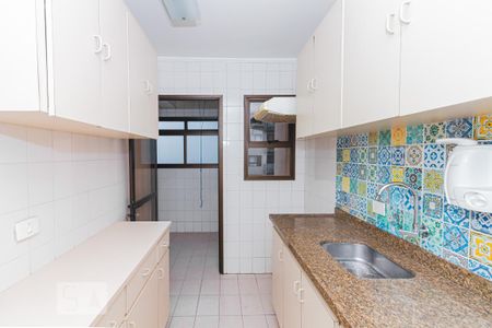 COZINHA de apartamento para alugar com 2 quartos, 75m² em Vila Pompéia, São Paulo