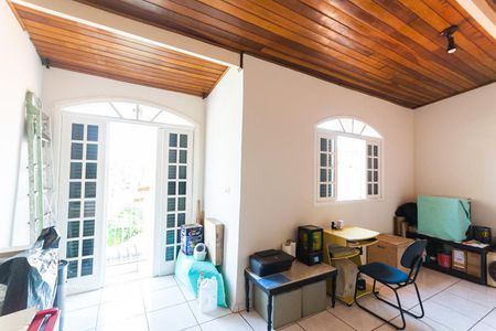 Casa à venda com 162m², 3 quartos e 2 vagas Casa à venda com 162m², 3 quartos e 2 vagasQuarto 3