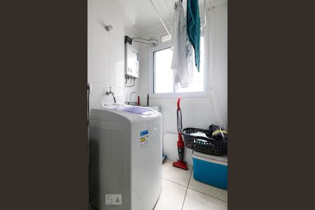 Apartamento para alugar com 50m², 2 quartos e sem vaga Apartamento para alugar com 50m², 2 quartos e sem vagaÁrea de serviço