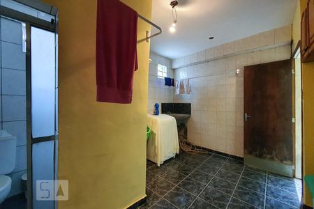 Casa para alugar com 300m², 4 quartos e 2 vagas Casa para alugar com 300m², 4 quartos e 2 vagasÁrea de serviço