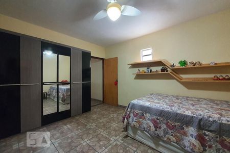 Casa para alugar com 300m², 4 quartos e 2 vagas Casa para alugar com 300m², 4 quartos e 2 vagasQuarto 4