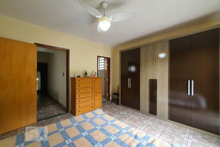 Casa para alugar com 300m², 4 quartos e 2 vagas Casa para alugar com 300m², 4 quartos e 2 vagasSuíte 2