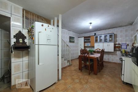Casa para alugar com 300m², 4 quartos e 2 vagas Casa para alugar com 300m², 4 quartos e 2 vagasCozinha
