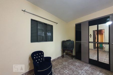 Casa para alugar com 300m², 4 quartos e 2 vagas Casa para alugar com 300m², 4 quartos e 2 vagasQuarto 4