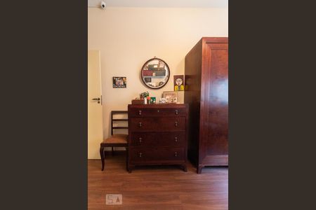 Apartamento à venda com 200m², 3 quartos e 2 vagas Apartamento à venda com 200m², 3 quartos e 2 vagasQuarto 1