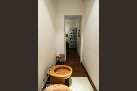 Lavabo  de apartamento à venda com 3 quartos, 200m² em Jardim Paulista, São Paulo