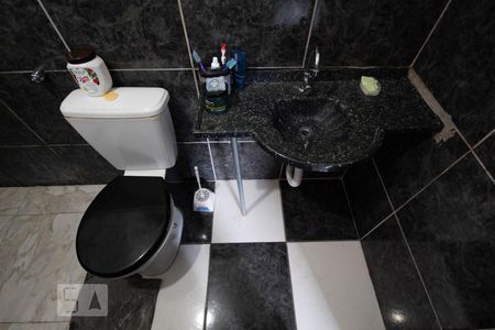 Casa à venda com 300m², 5 quartos e 2 vagasBanheiro da Suíte 2