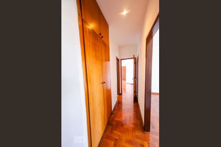 Apartamento para alugar com 131m², 3 quartos e 2 vagas Apartamento para alugar com 131m², 3 quartos e 2 vagasCorredor